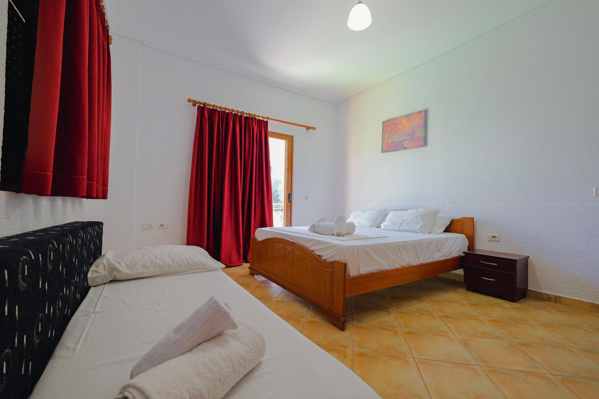 Cozy Apartments Downtown Ksamil Ngoại thất bức ảnh