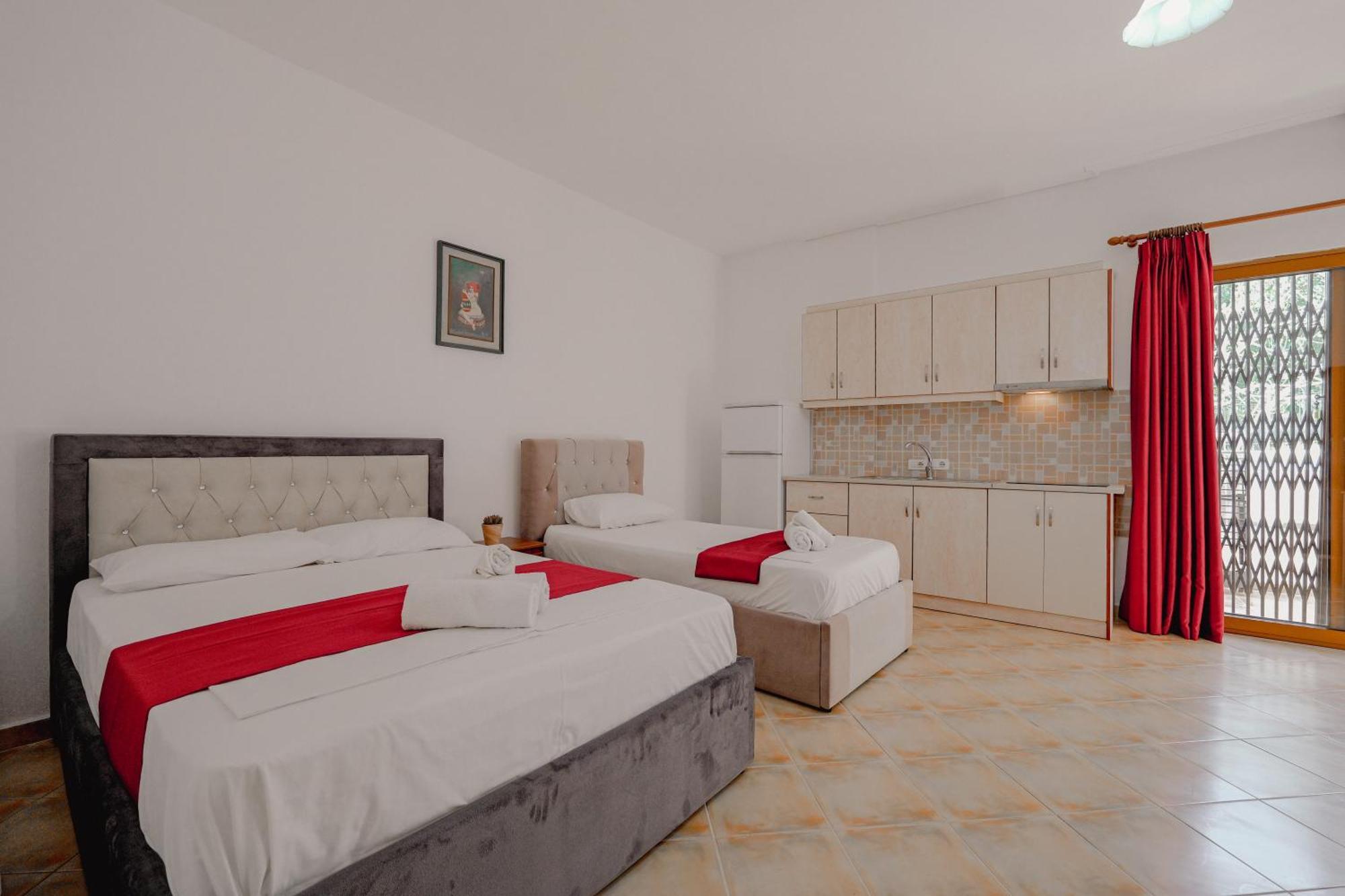 Cozy Apartments Downtown Ksamil Ngoại thất bức ảnh