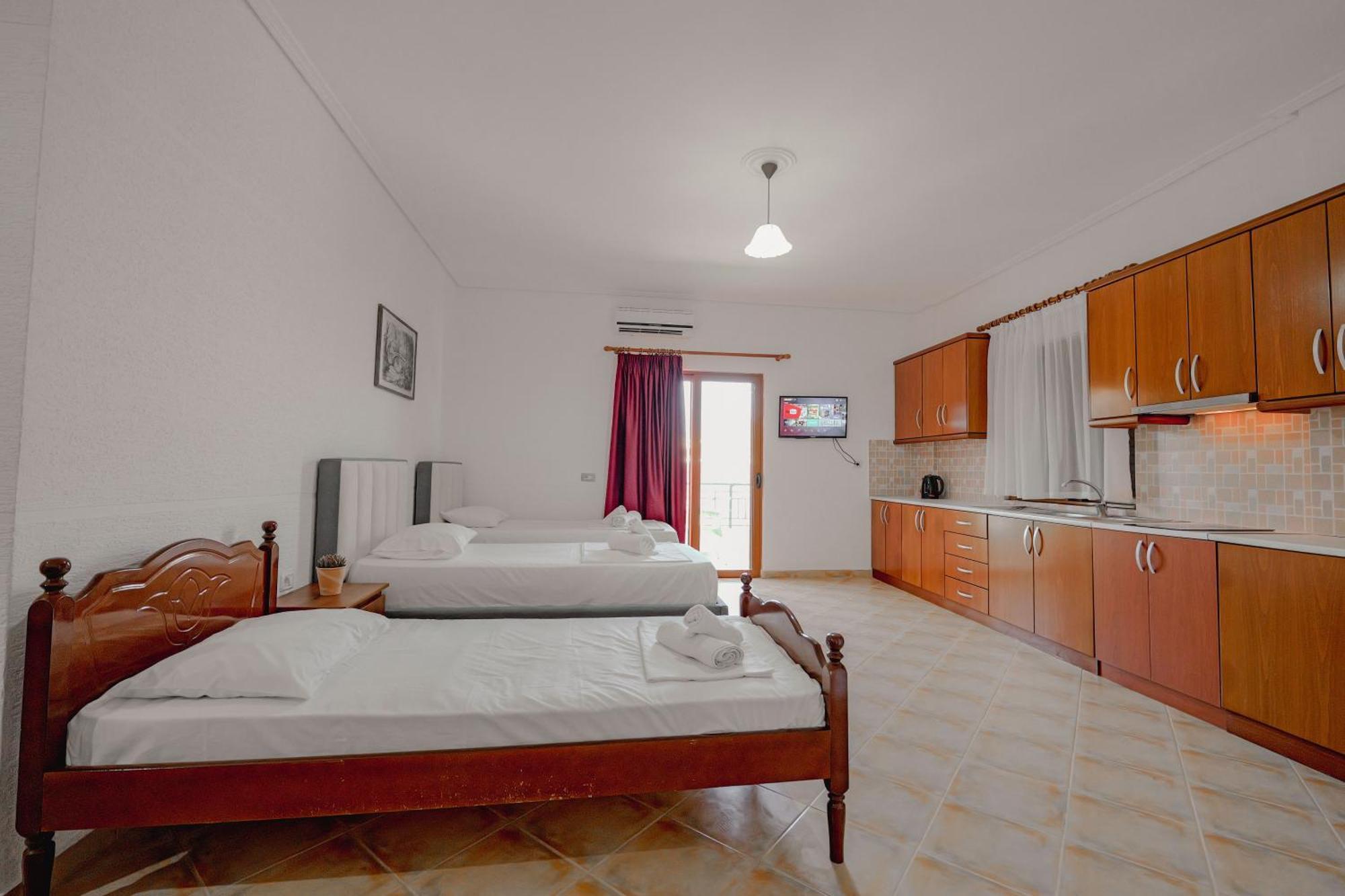 Cozy Apartments Downtown Ksamil Ngoại thất bức ảnh