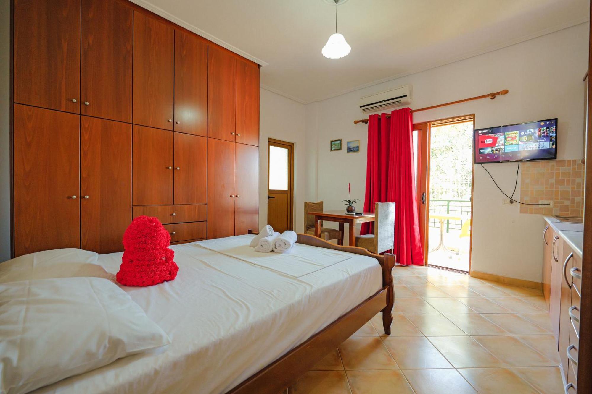 Cozy Apartments Downtown Ksamil Ngoại thất bức ảnh