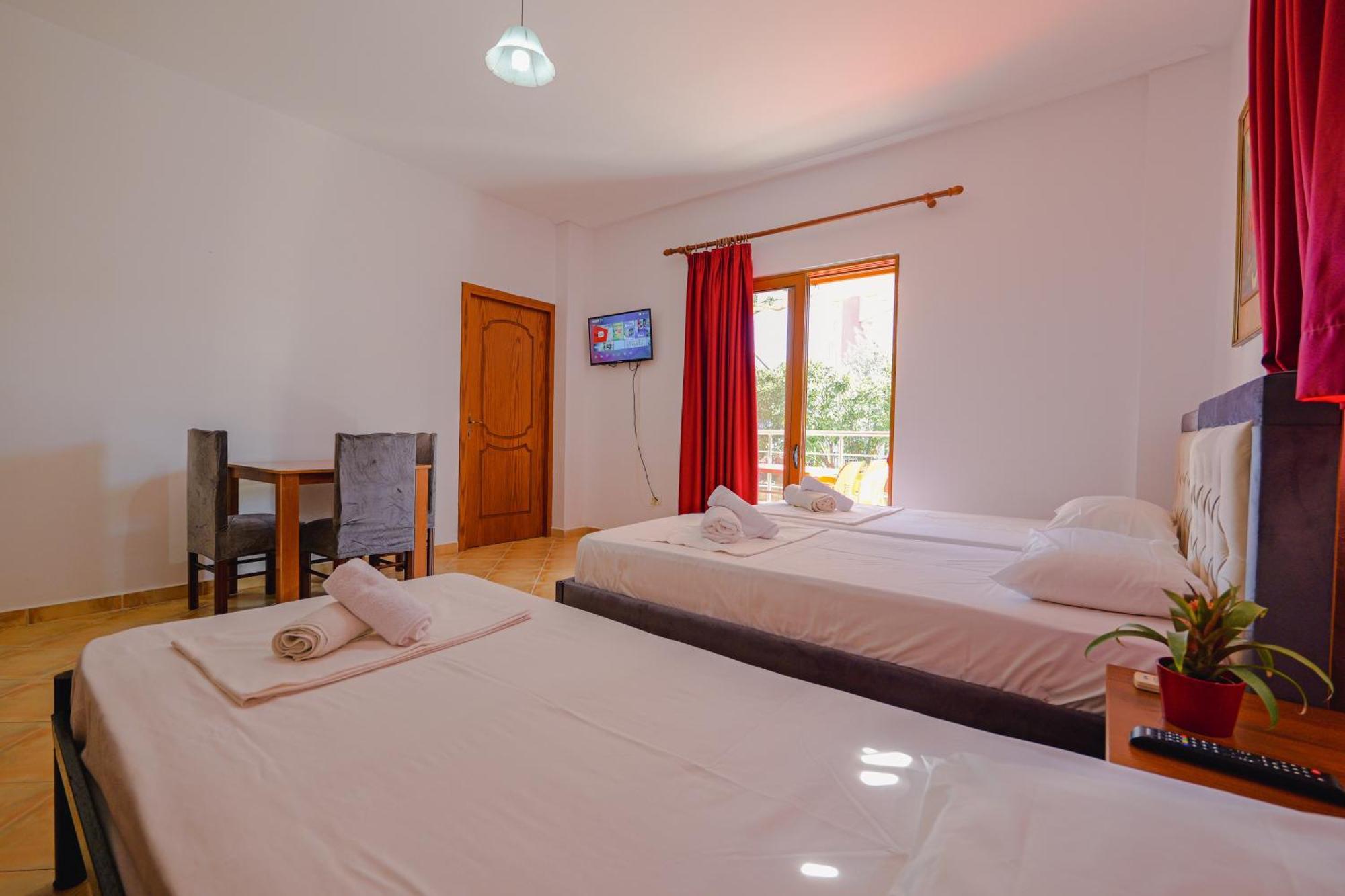 Cozy Apartments Downtown Ksamil Ngoại thất bức ảnh