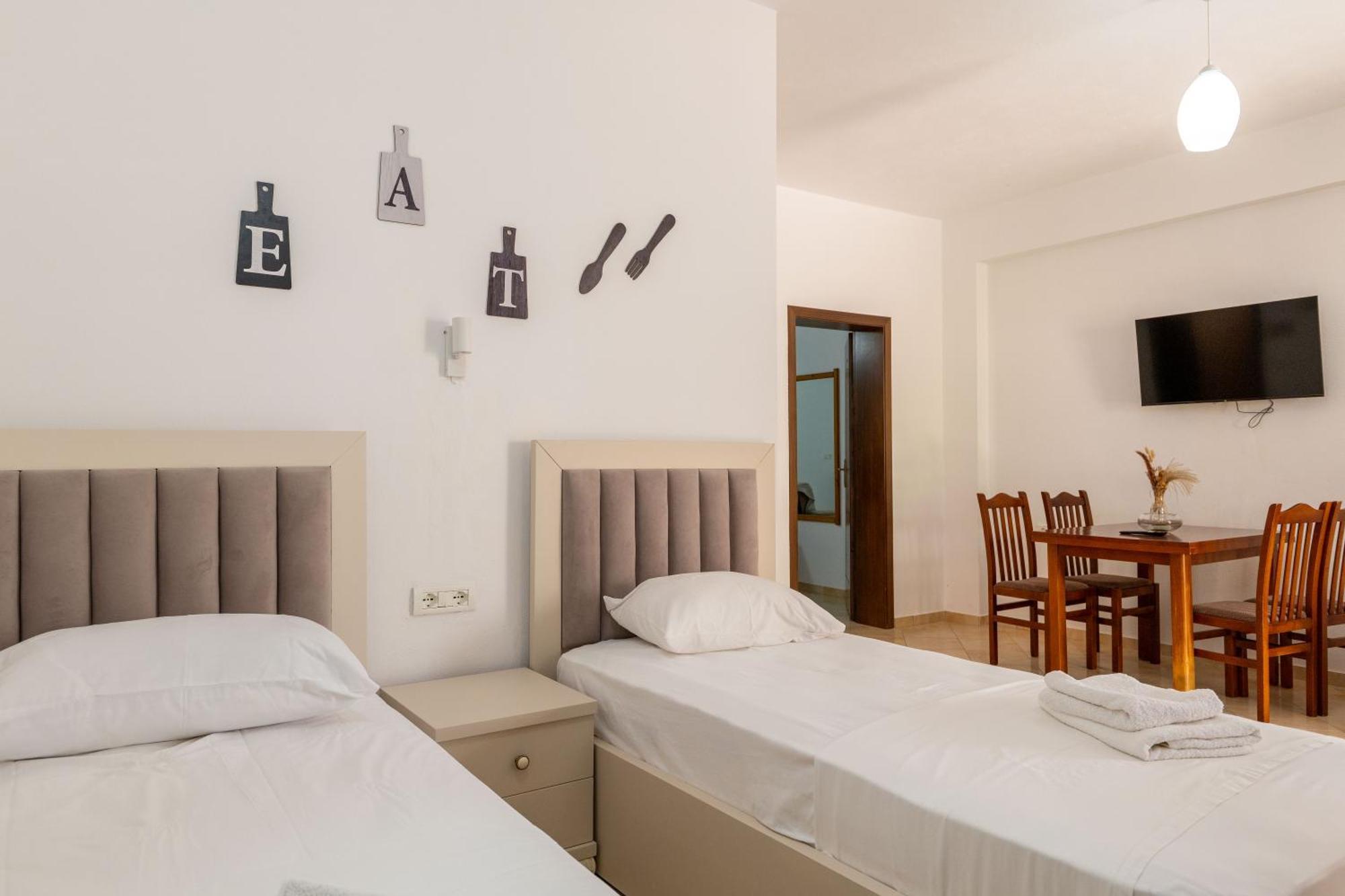 Cozy Apartments Downtown Ksamil Ngoại thất bức ảnh