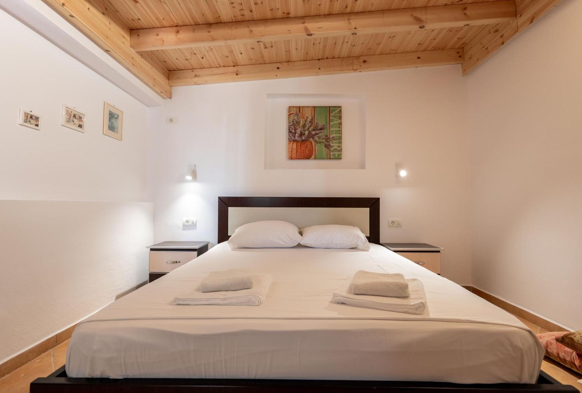 Cozy Apartments Downtown Ksamil Ngoại thất bức ảnh