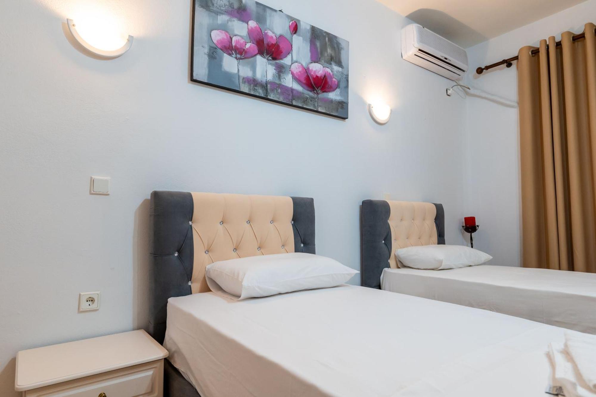 Cozy Apartments Downtown Ksamil Ngoại thất bức ảnh