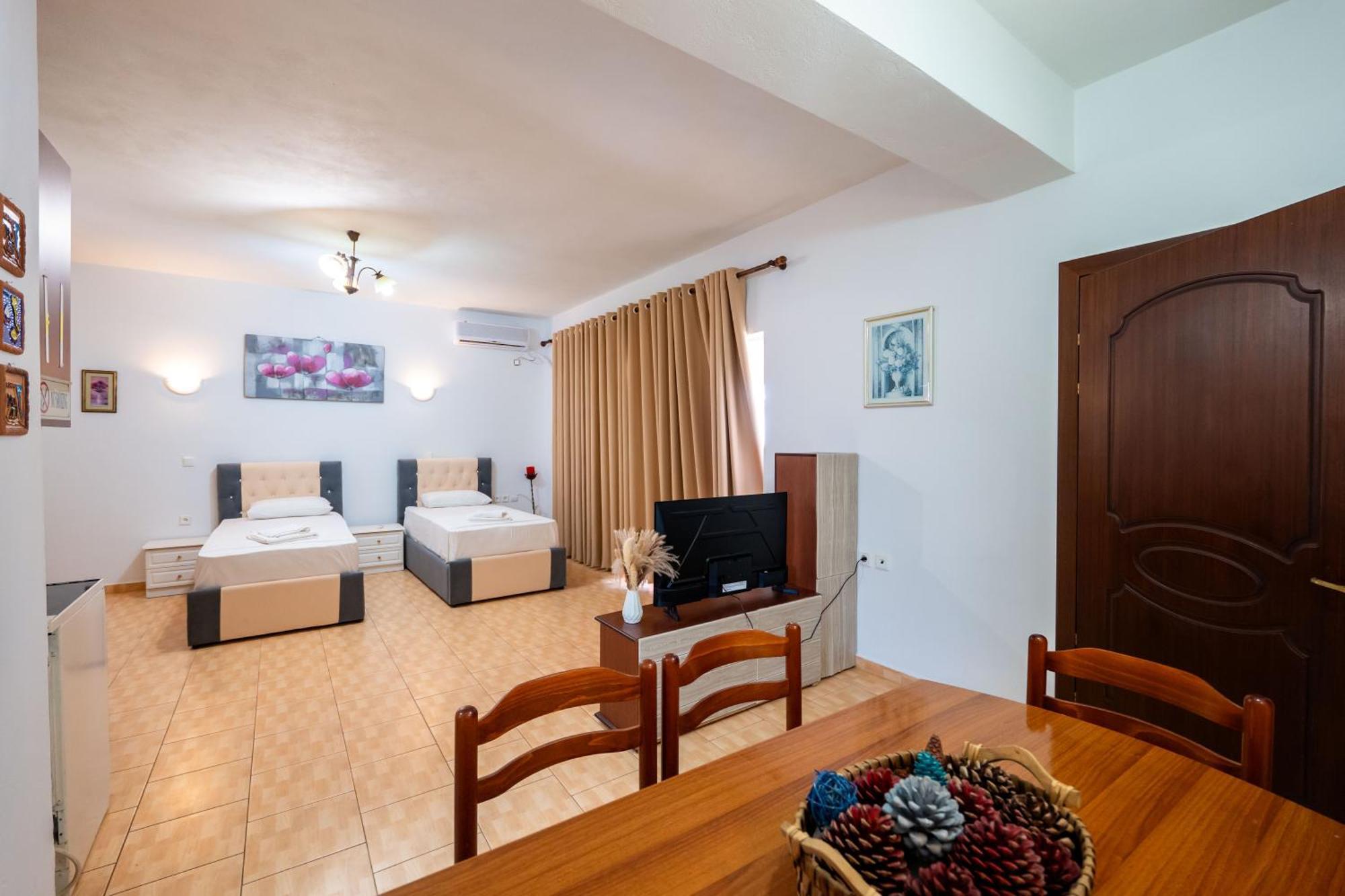 Cozy Apartments Downtown Ksamil Ngoại thất bức ảnh